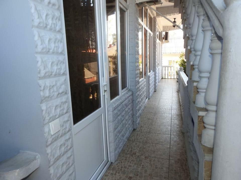 科布列季 Twins酒店 外观 照片