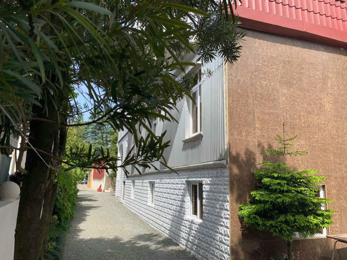 科布列季 Twins酒店 外观 照片